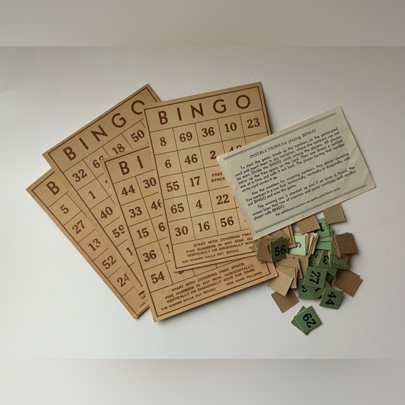 Vintage Bingo Game Box - Red & Blue Graphic - Picture 2 of 4